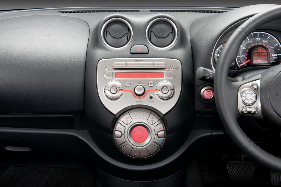  Nissan Micra 2010 года  (фото 6 из 70)